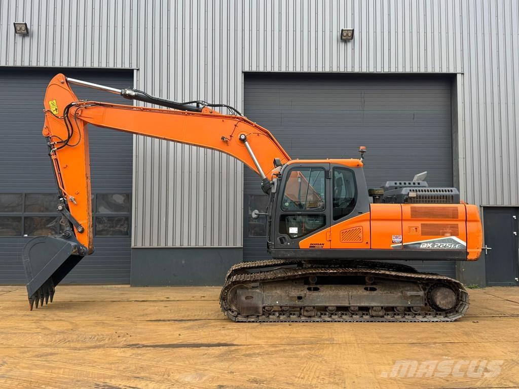 Doosan DX225LC-7 Спеціальні екскаватори