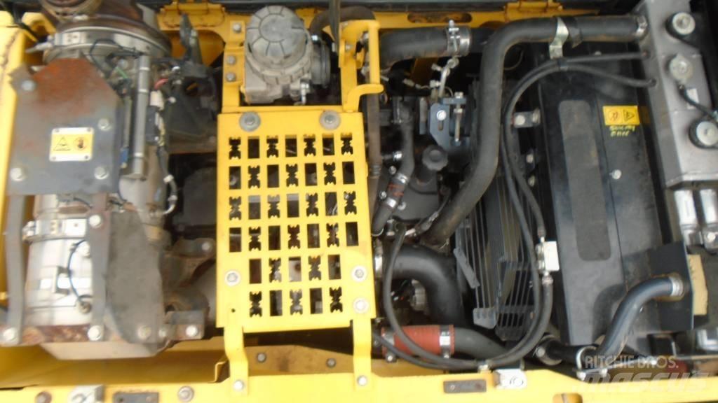 Komatsu 210 LC 10 Гусеничні екскаватори