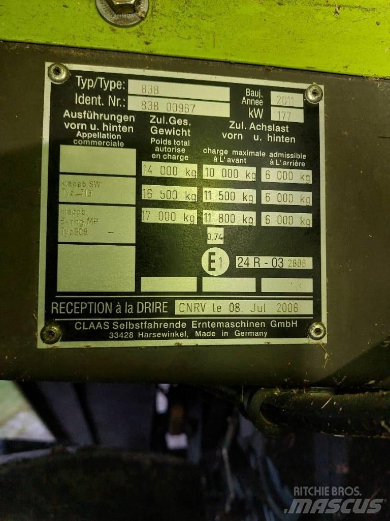 CLAAS Tucano 430 Зернозбиральні комбайни