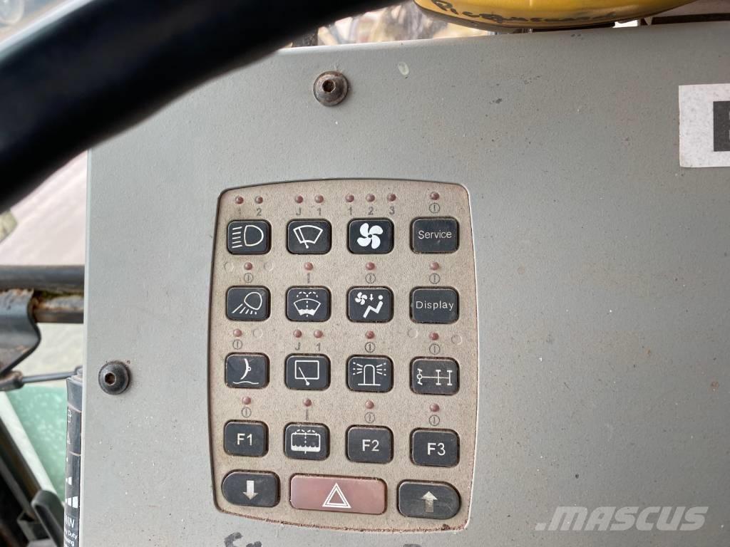 New Holland F 156.6 Грейдери