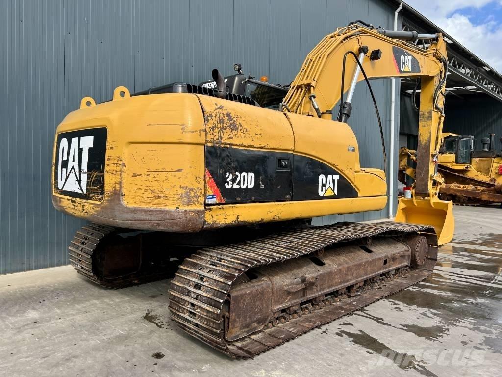 CAT 320D L Гусеничні екскаватори