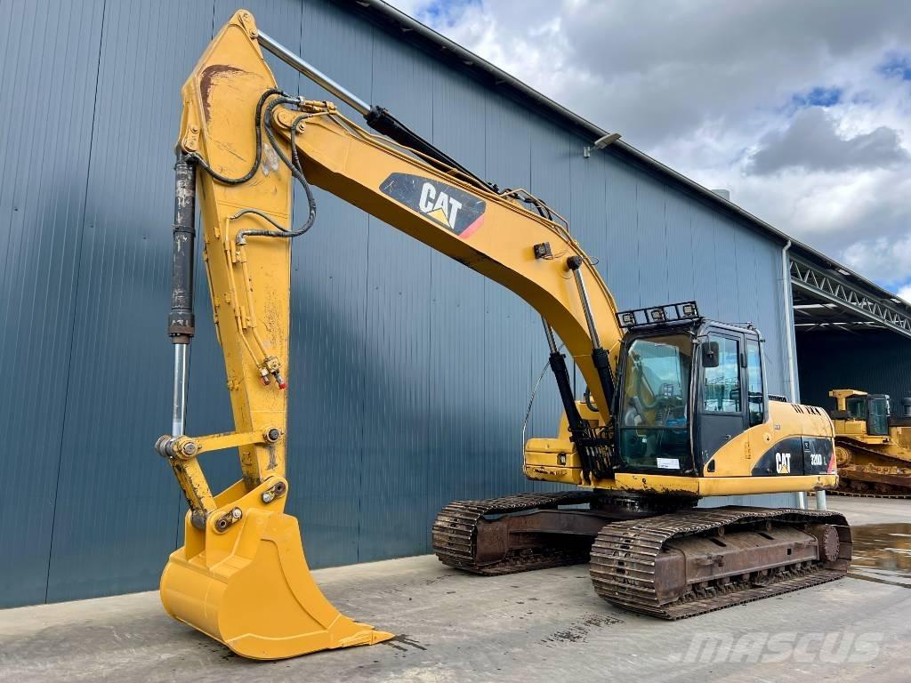 CAT 320D L Гусеничні екскаватори