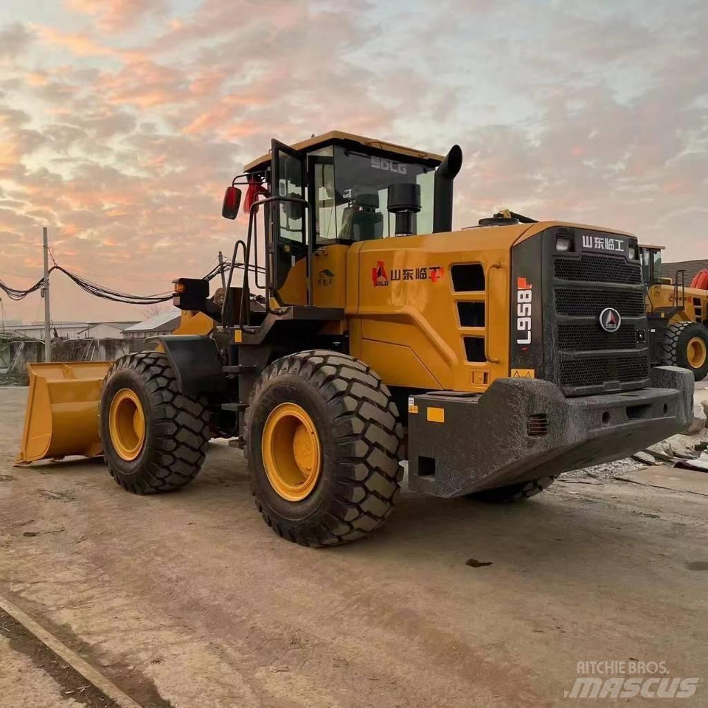 SDLG L 958 F Фронтальні навантажувачі
