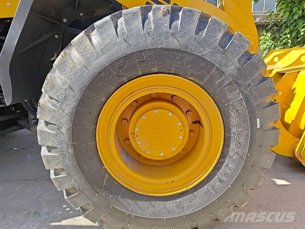 SDLG L 958 F Фронтальні навантажувачі