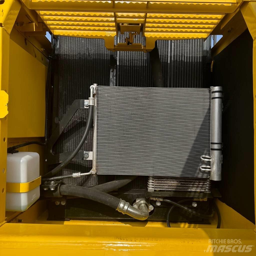 Komatsu PC 200-8 Гусеничні екскаватори