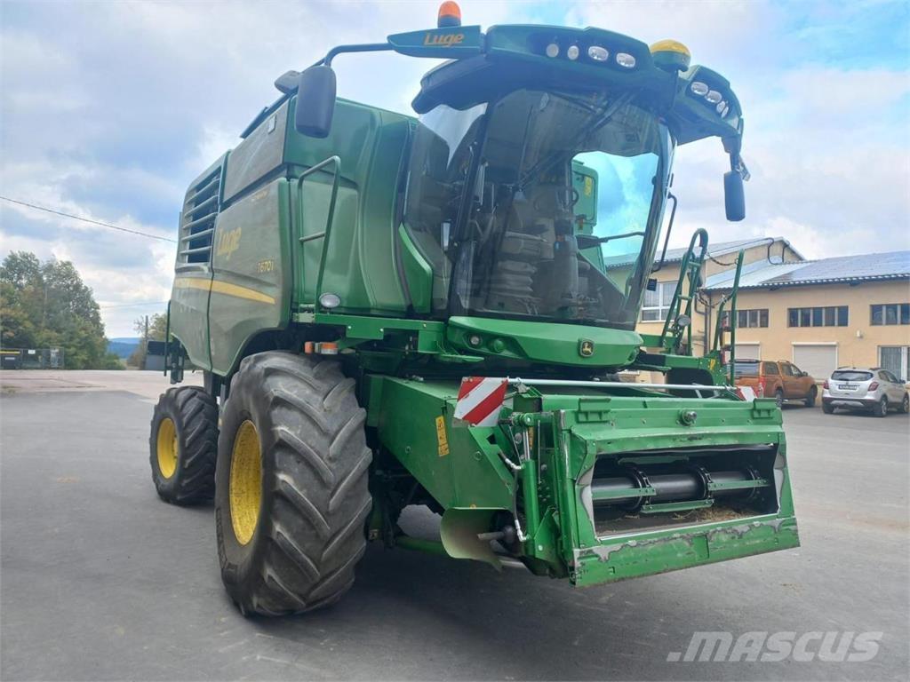 John Deere T670 HM Зернозбиральні комбайни