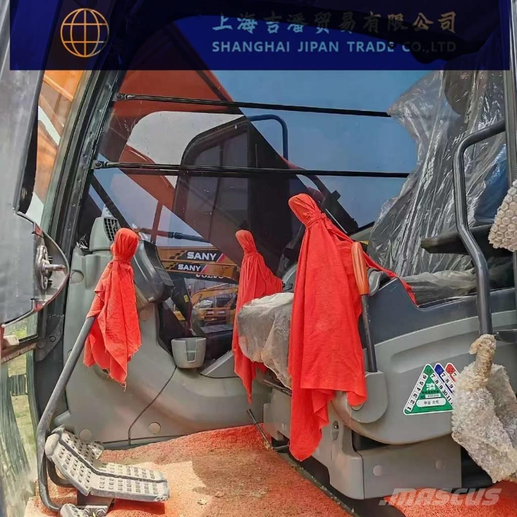 Hitachi ZX 210 Гусеничні екскаватори