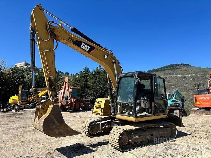 CAT 311C Спеціальні екскаватори