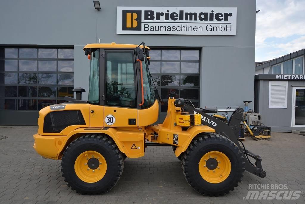 Volvo L 35 HS Фронтальні навантажувачі