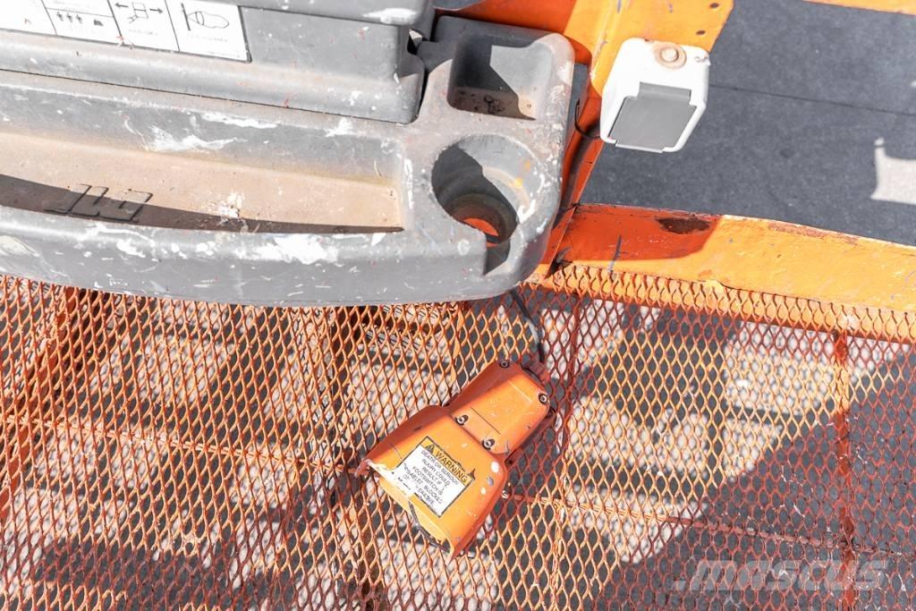 JLG 1500 SJ Телескопічні підйомники