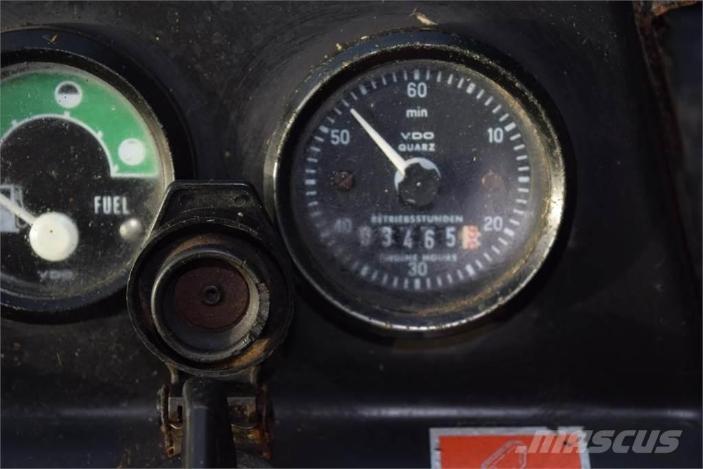 John Deere 1065 Зернозбиральні комбайни