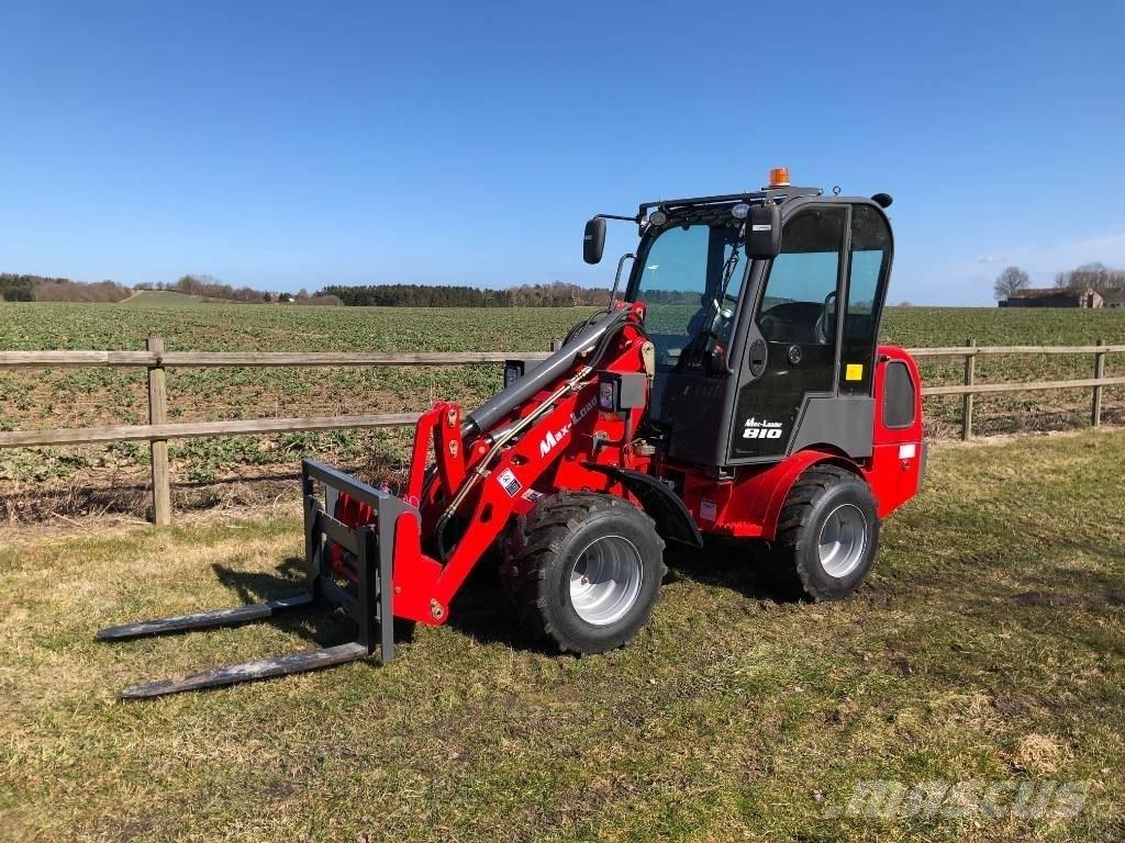  Max Loader  810 Малі навантажувачі