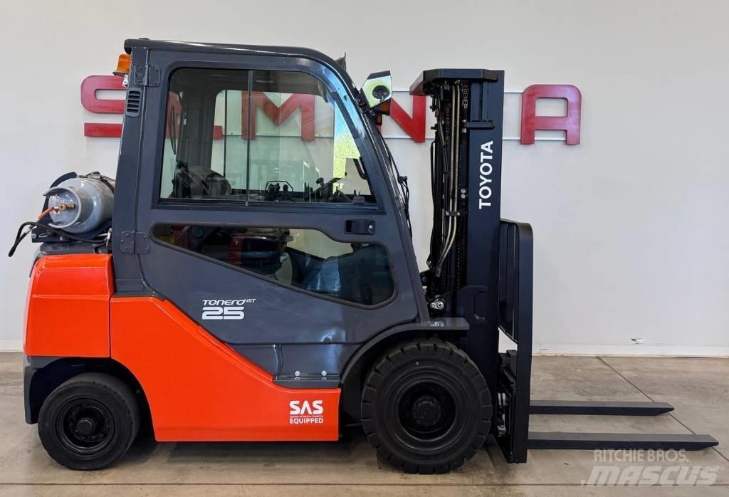 Toyota 10841 - 8FGF25F Газові навантажувачі