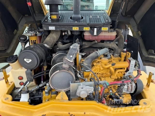 CAT 908 M Фронтальні навантажувачі