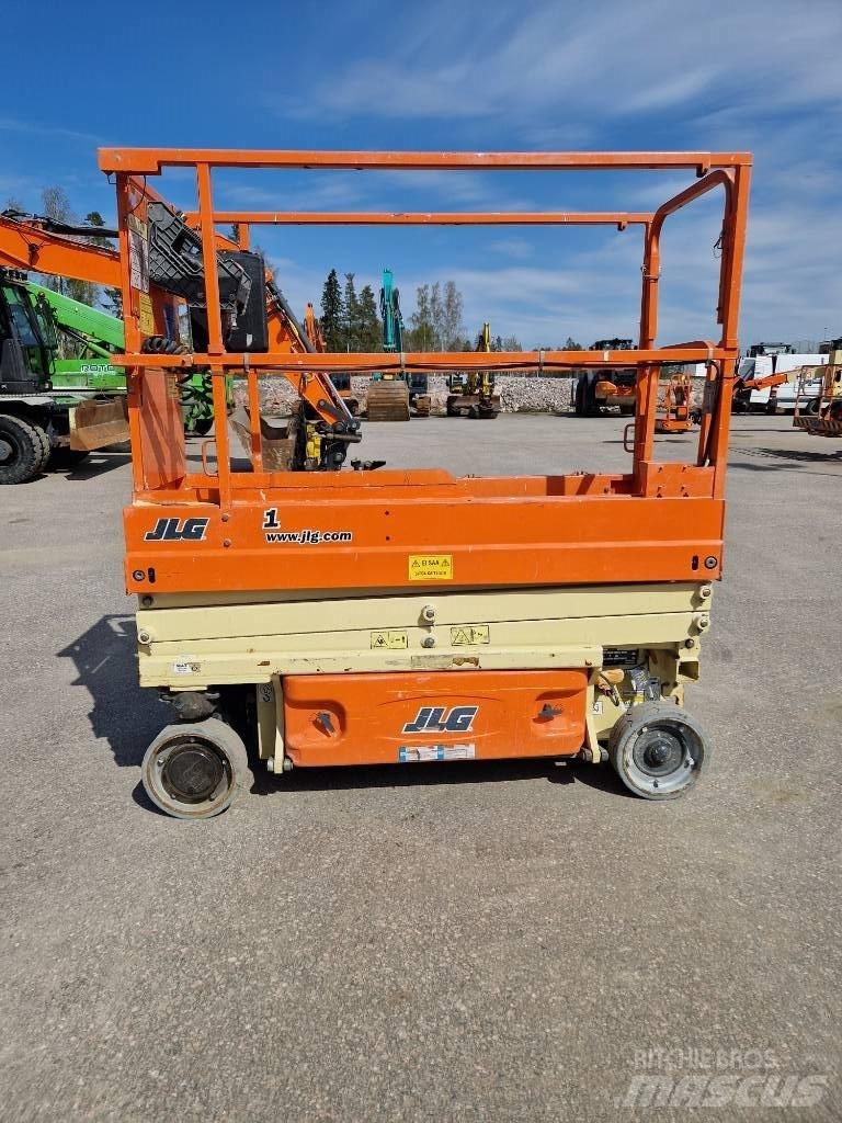 JLG ES 1932 Підйомники-ножиці