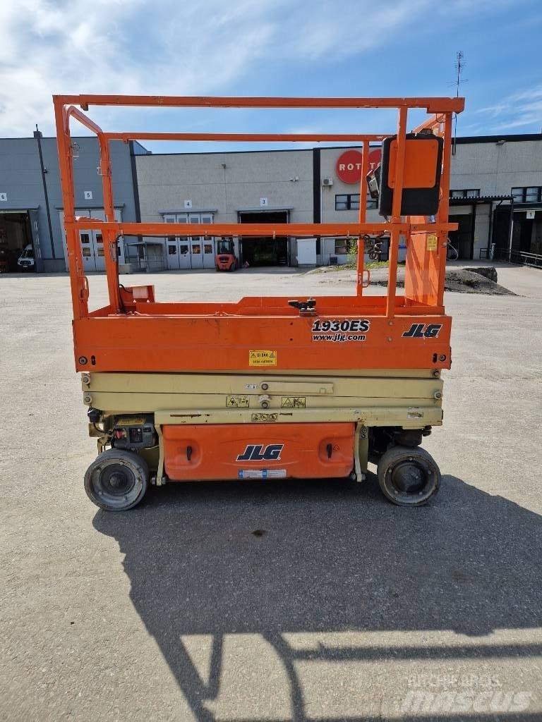 JLG ES 1932 Підйомники-ножиці
