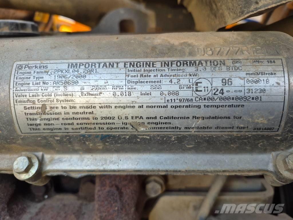 JCB 520 Телескопічні навантажувачі