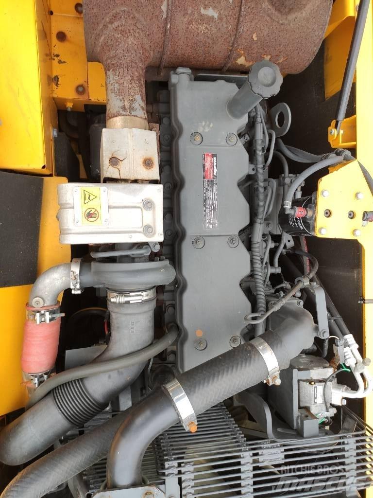 Komatsu PC 200 LC-8L Гусеничні екскаватори