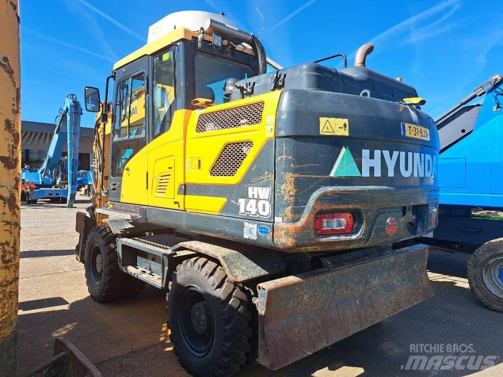 Hyundai HW140 Колісні екскаватори
