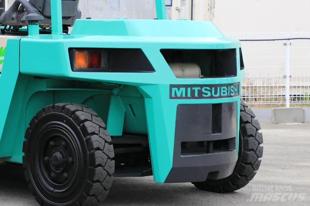 Mitsubishi FD60 Дизельні навантажувачі