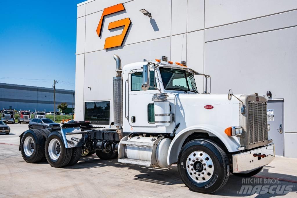 Peterbilt 379 Тягачі