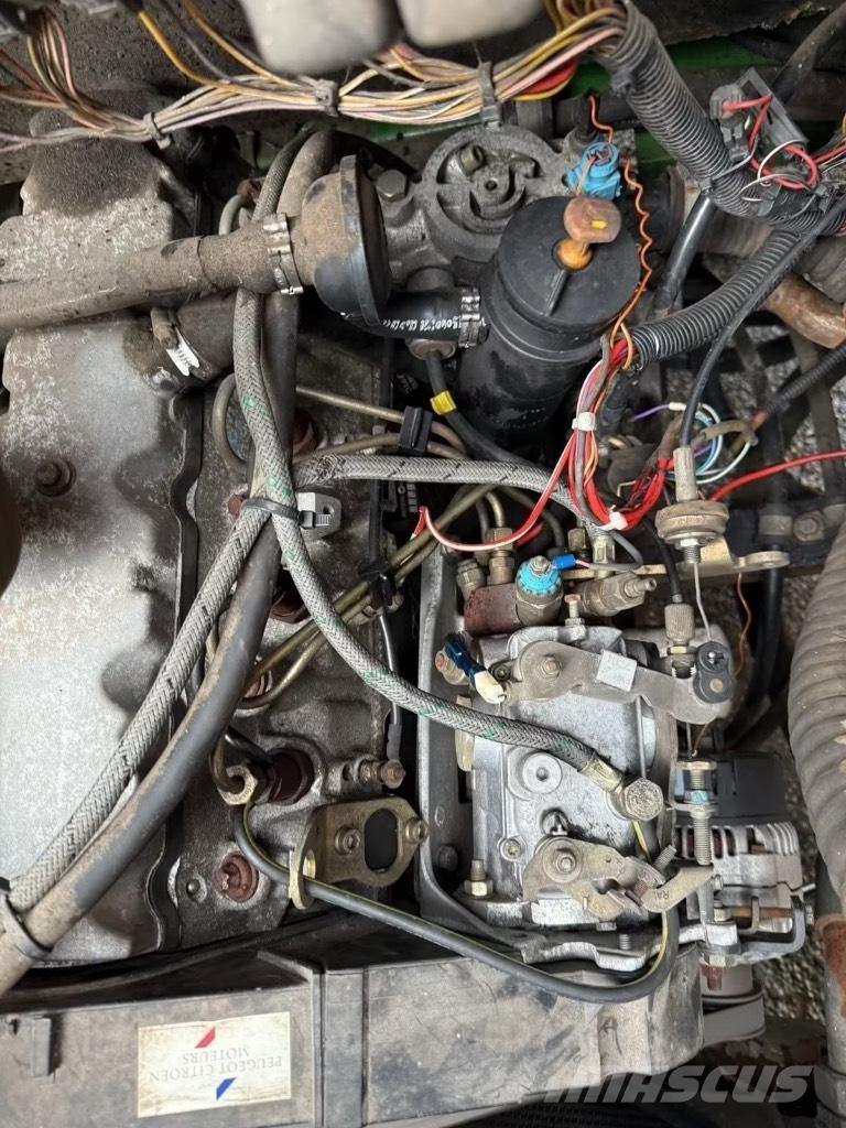 John Deere 1903 Самохідні газонокосарки