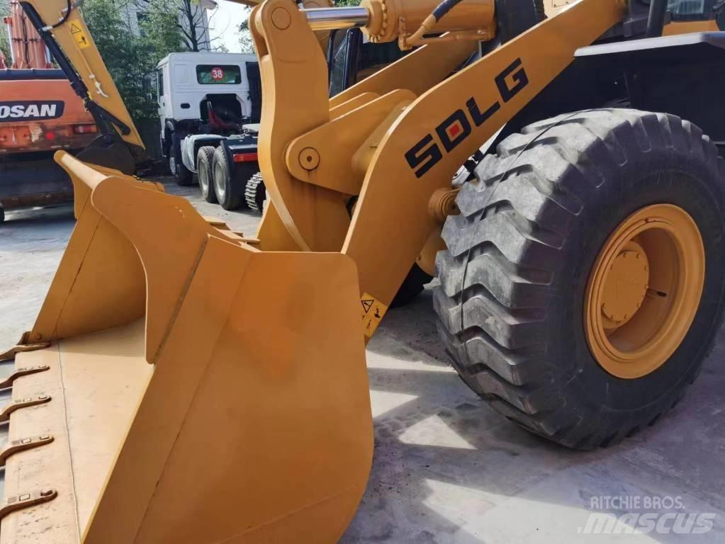 SDLG 956L Фронтальні навантажувачі