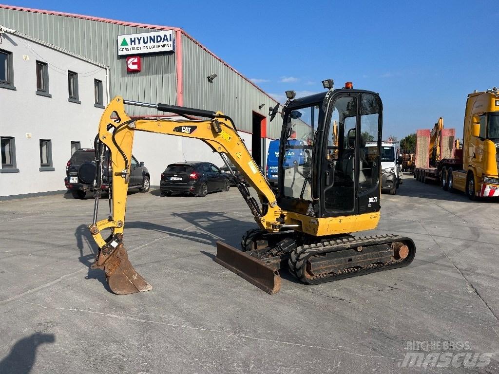 CAT 302.7 D CR Міні-екскаватори < 7т