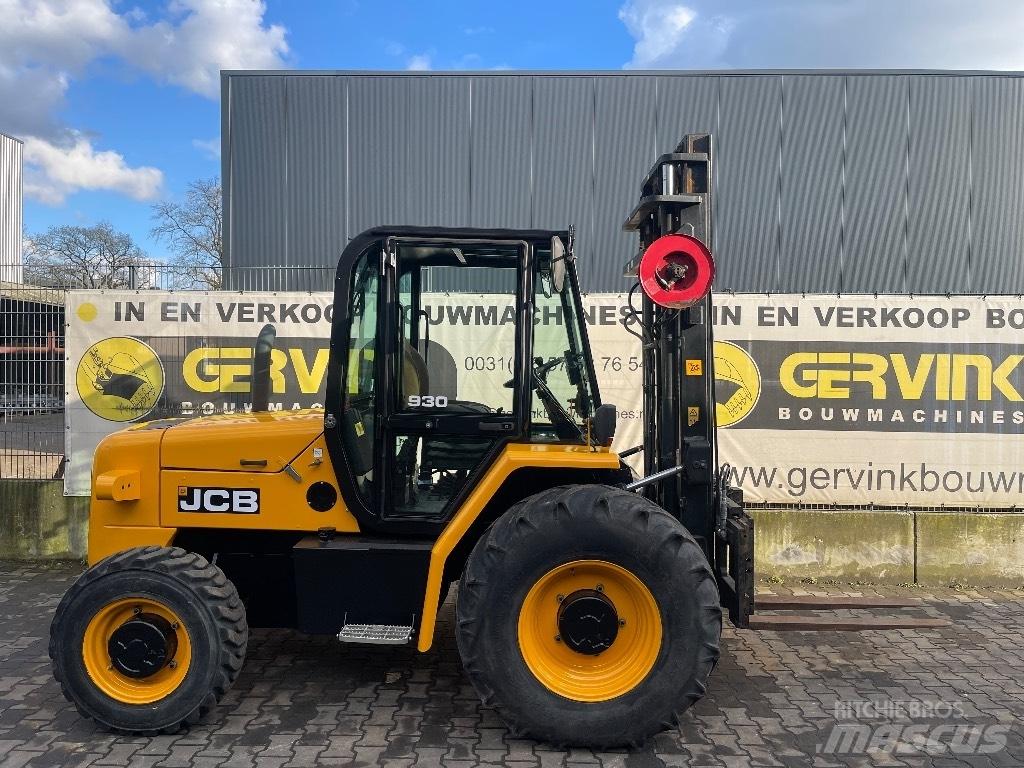 JCB 930 Навантажувачі підвищеної прохідності