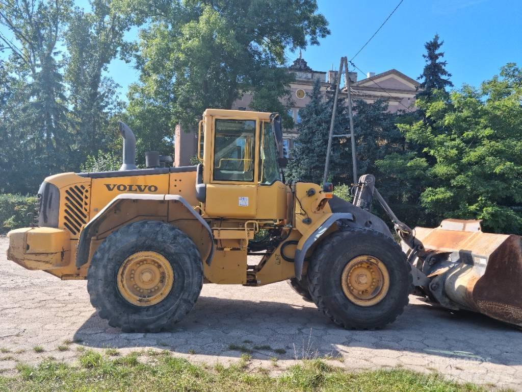 Volvo L 120 E Фронтальні навантажувачі