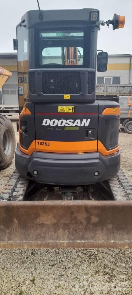 Develon DX 35 Z-7 Міні-екскаватори < 7т