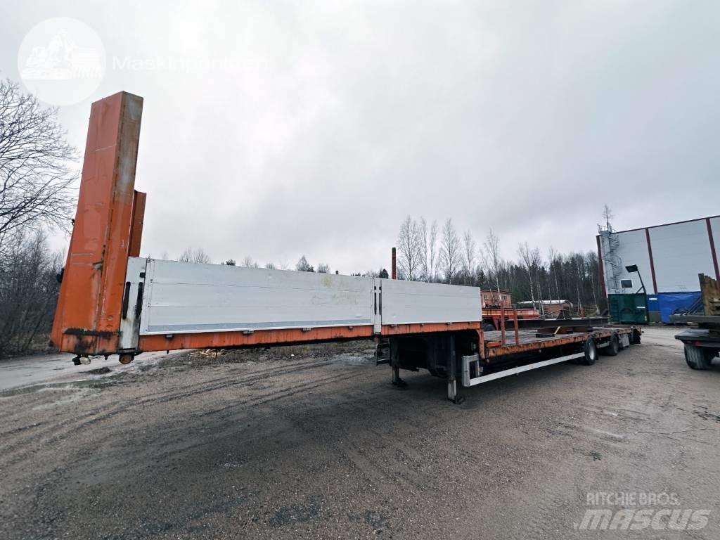 Briab Jumbotrailer Низькорамні напівпричепи