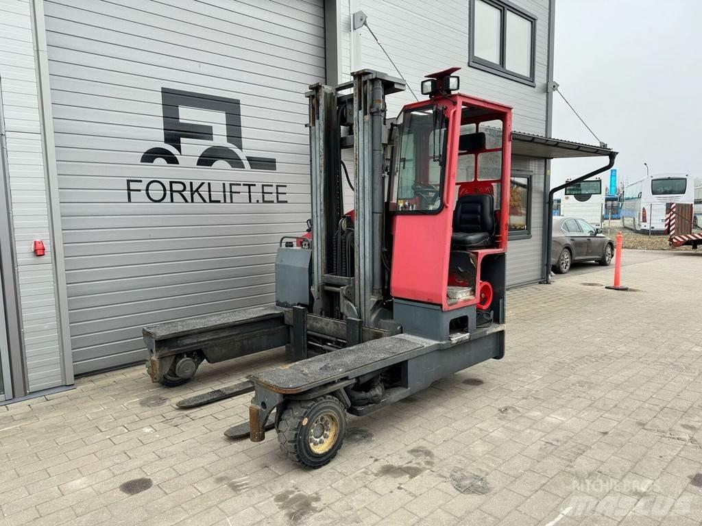 Combilift 4000 Бокові навантажувачі