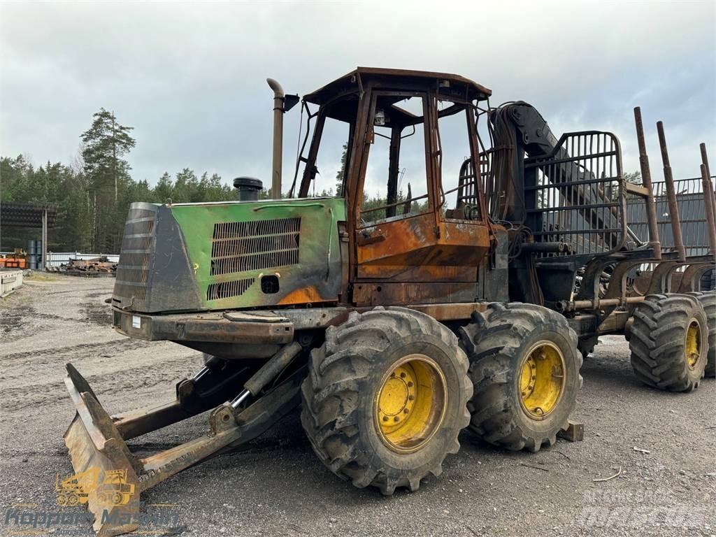 John Deere 1110D Форвардери