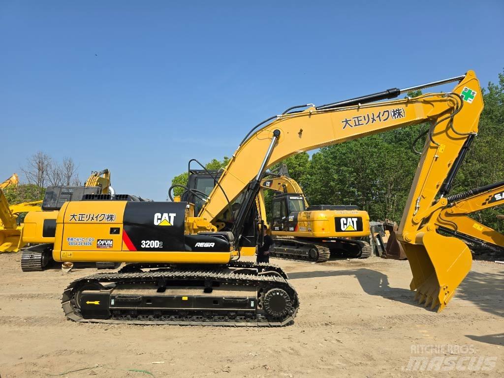 CAT 320D2 Гусеничні екскаватори
