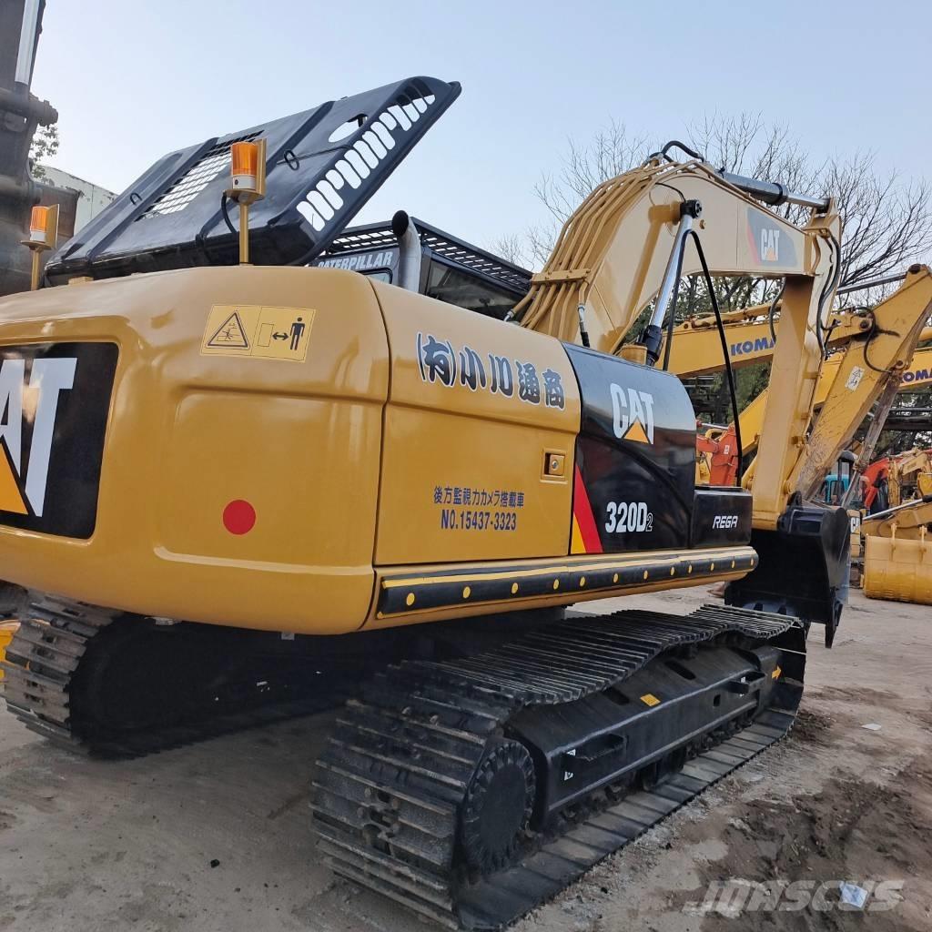 CAT 320 D2L Гусеничні екскаватори