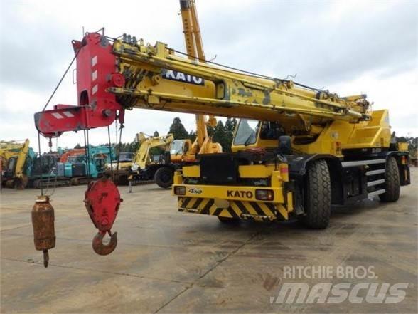 Kato KR65H автокрани всюдиходи