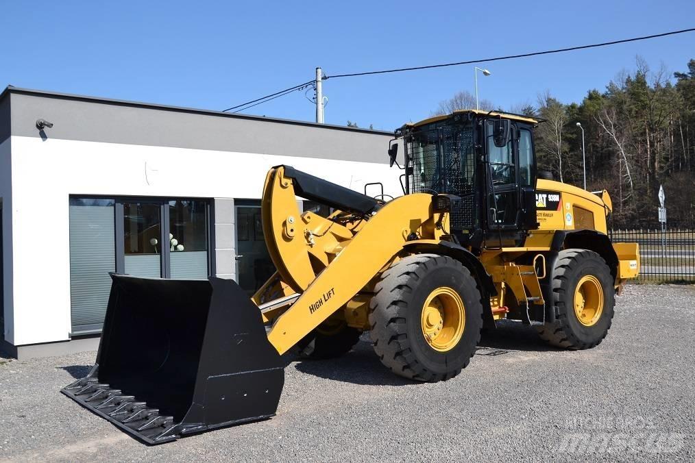 CAT 938 M Фронтальні навантажувачі