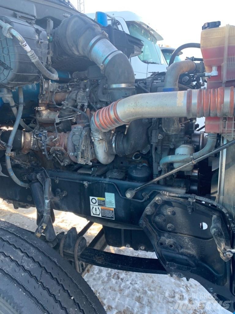 Kenworth T-880 Тягачі