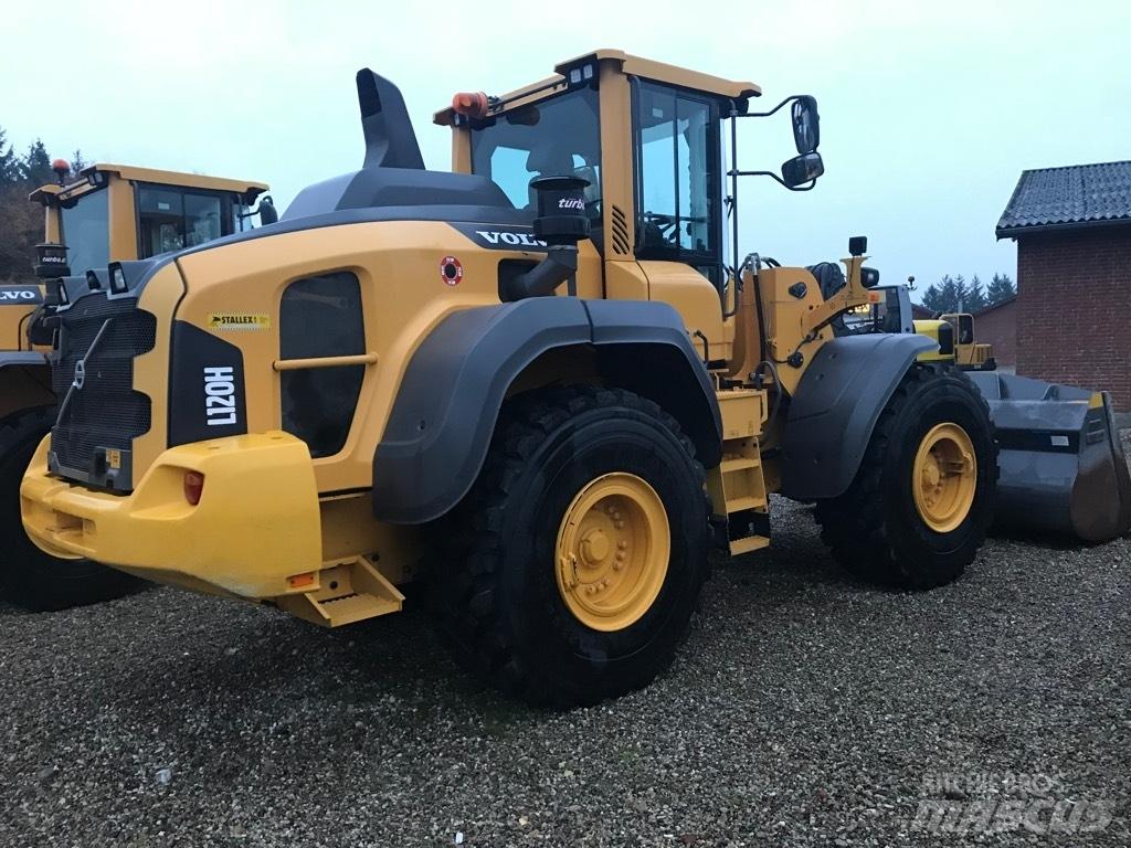 Volvo L120H Фронтальні навантажувачі