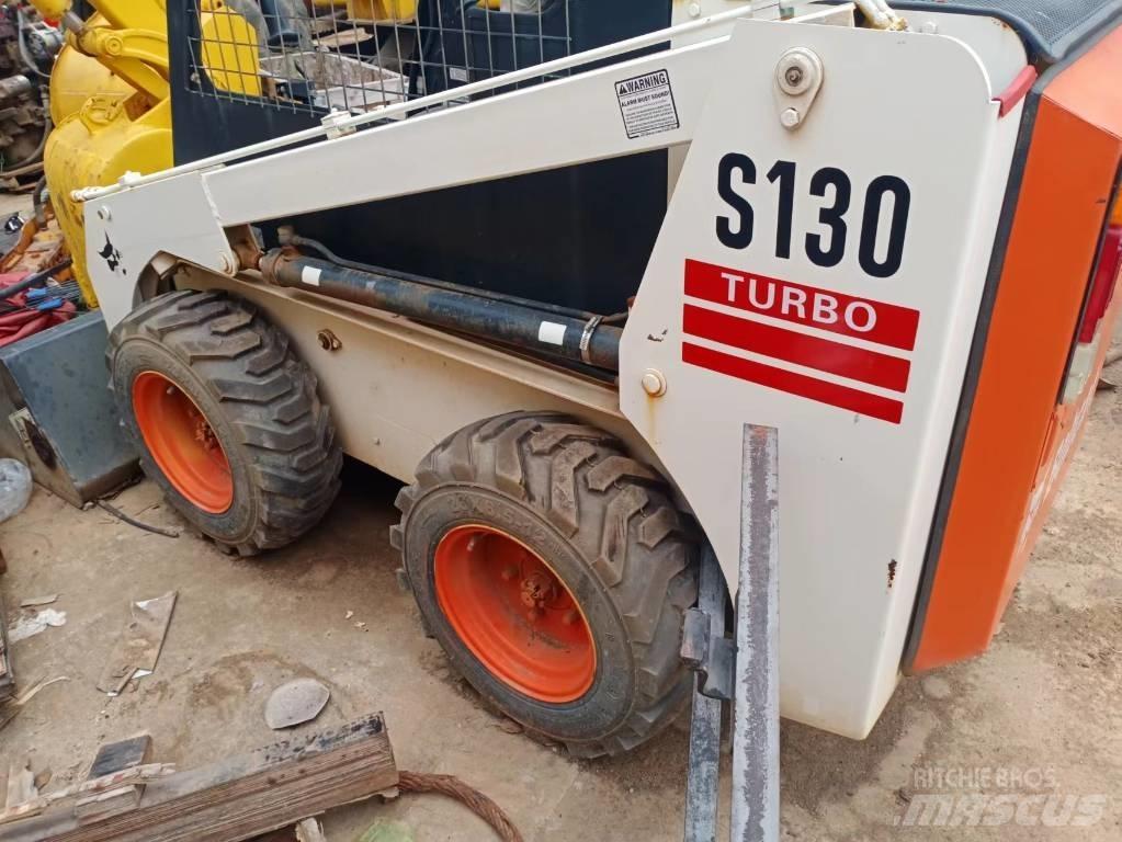 Bobcat S 130 Міні-навантажувачі