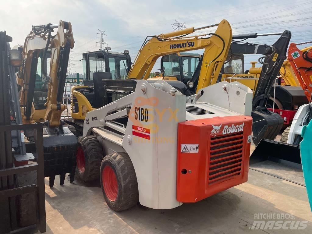 Bobcat S180 Міні-навантажувачі