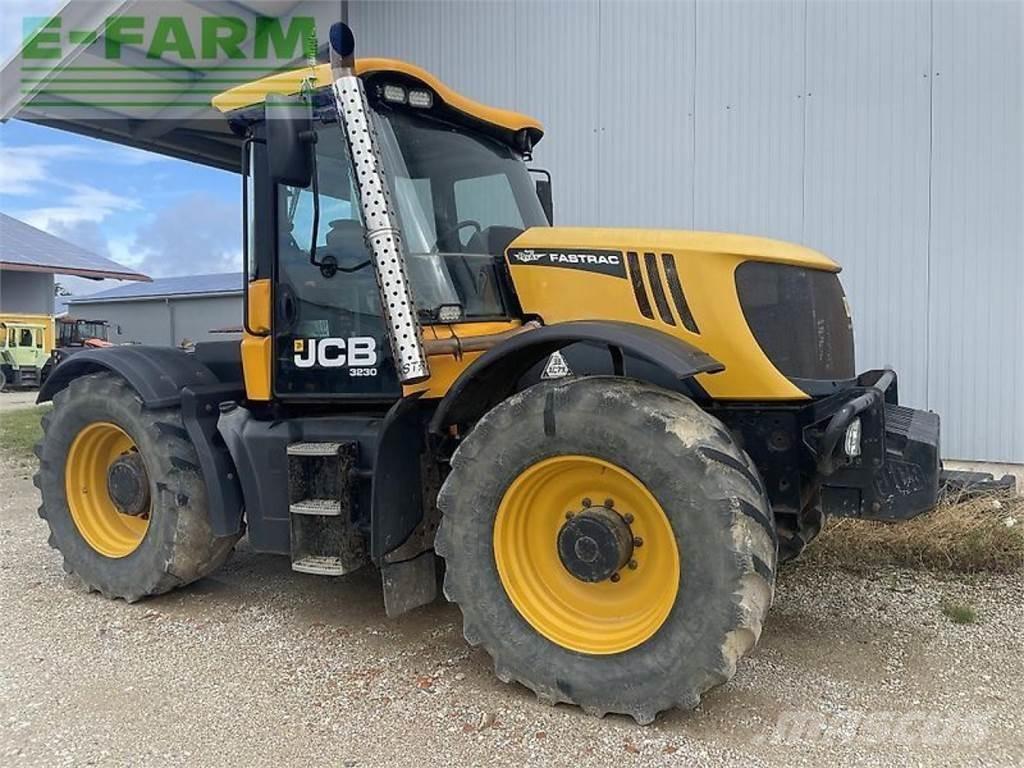 JCB fastrac 3230 Трактори