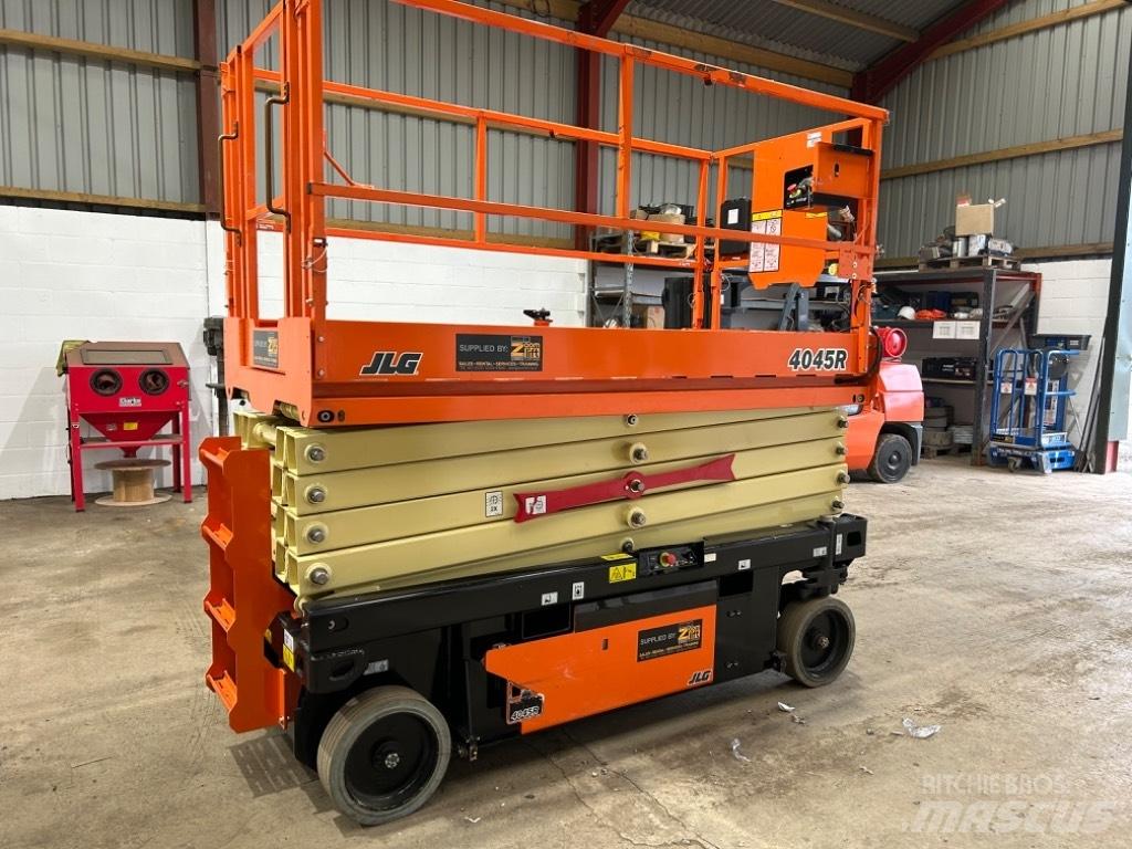 JLG 4045R Підйомники-ножиці