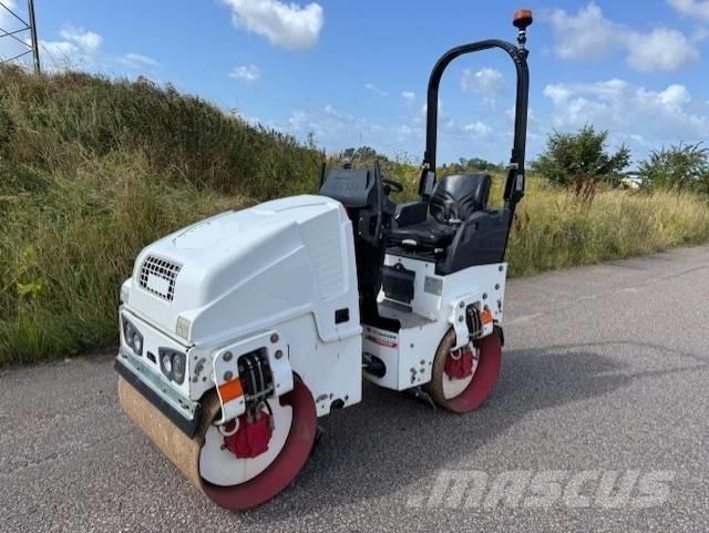 Bomag BW90 AD-5, Vält Котки тротуарні