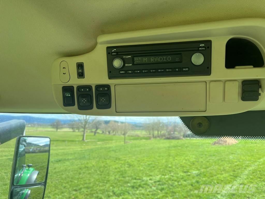 John Deere 6130 R Трактори