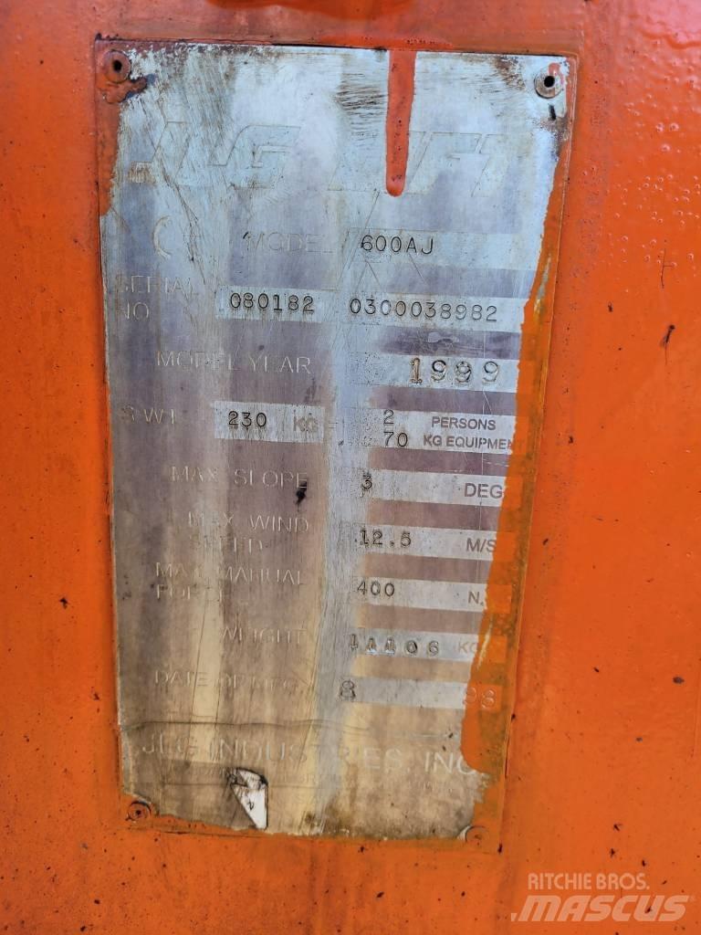 JLG 600 AJ Телескопічні підйомники