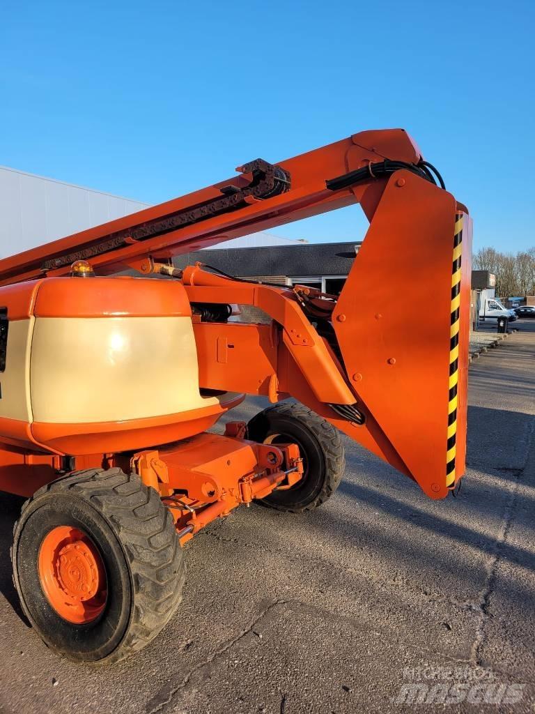 JLG 600 AJ Телескопічні підйомники