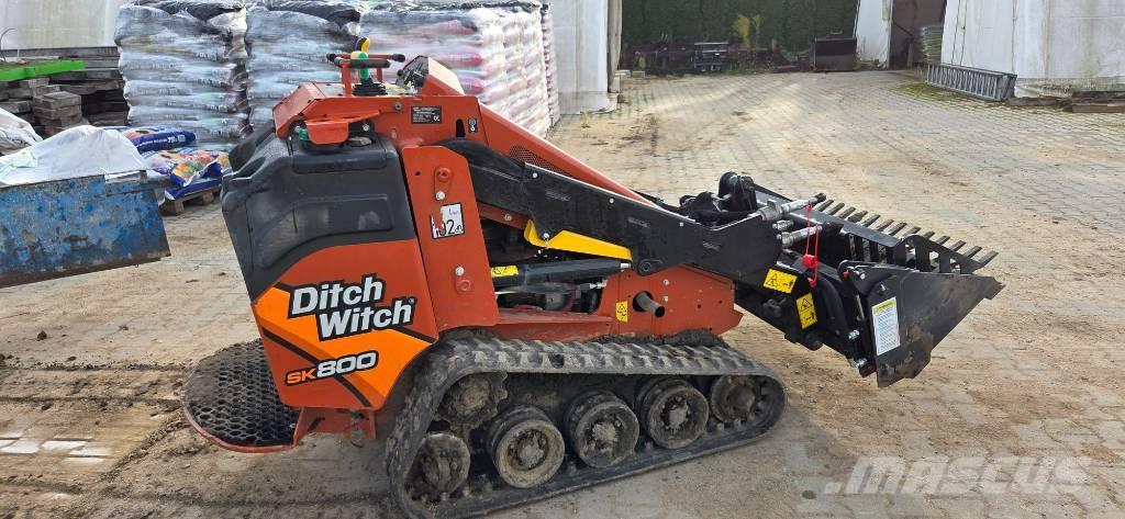 Ditch Witch SK 800 Малі навантажувачі