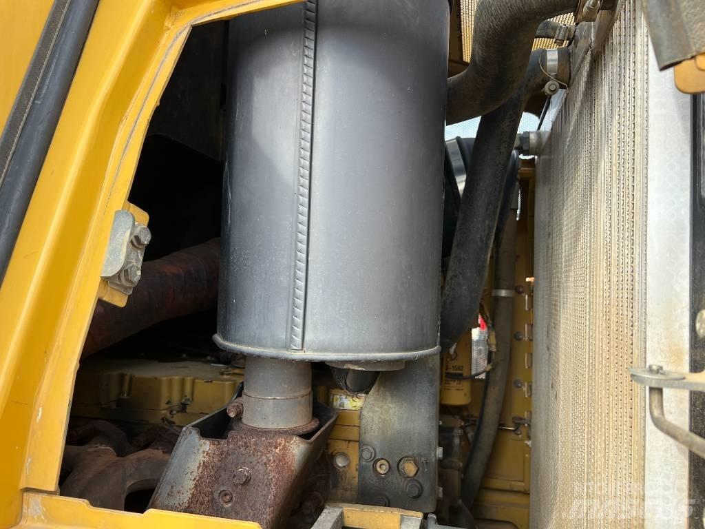 CAT 963 D Гусеничні вантажники